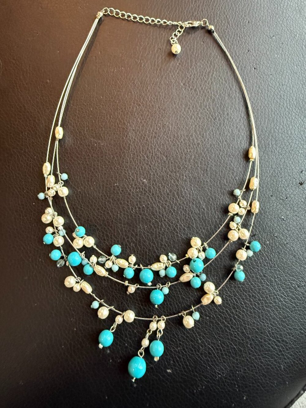 Costume turquoise and pearl necklace
